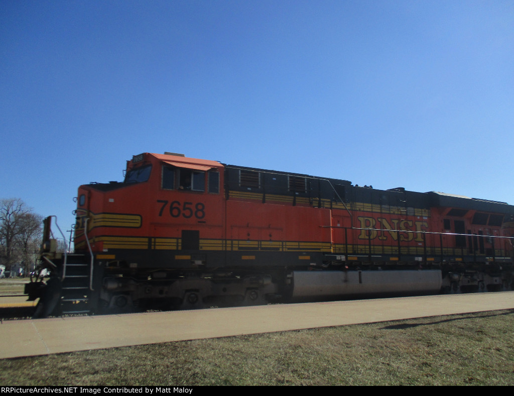 BNSF 7658